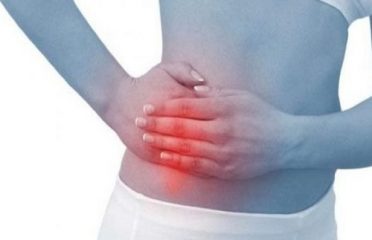 đau nhói bụng dưới bên phải gần háng thường gặp ở rất nhiều người và các chuyên gia cảnh báo, đây rất có thể là dấu hiệu bệnh lý nguy hiểm ở cả nam và nữ